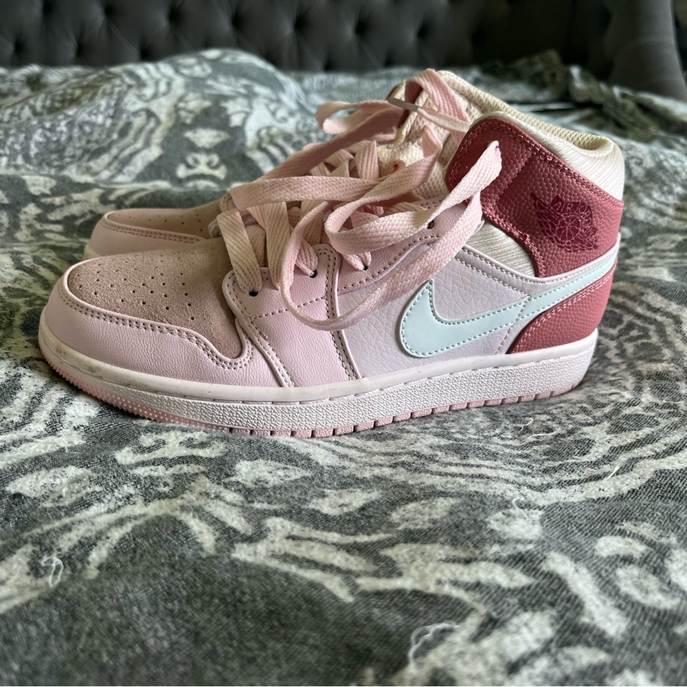 Pink high top dunks